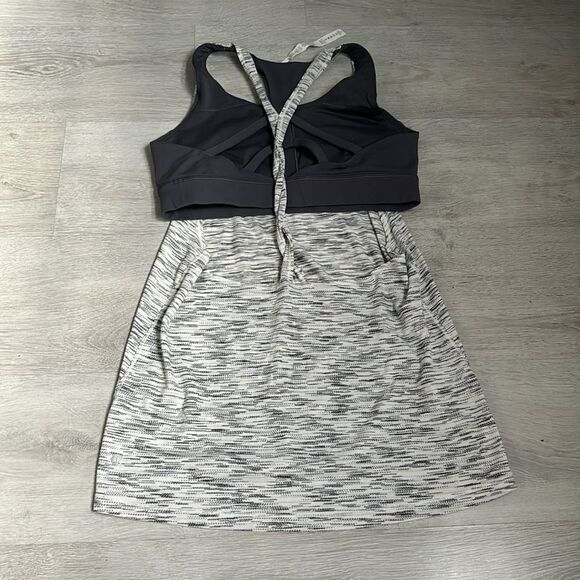 Lululemon Twist & Toil Tank - Picture 2 of 5